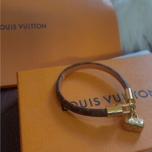 Louis Vuitton Brown and Gold Key & Card Holder